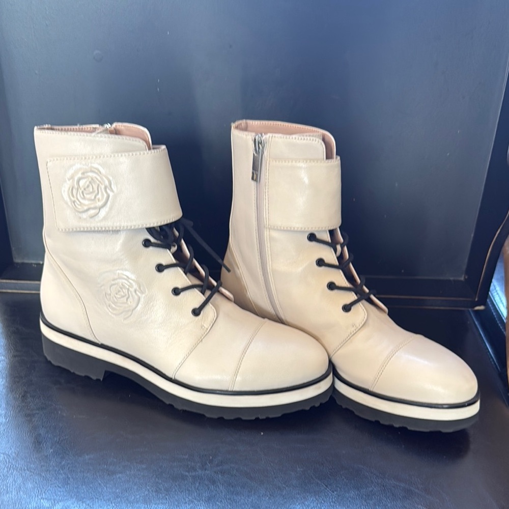 Taryn Rose Cream Lace Up Boots with Thick Sole and Textured Material